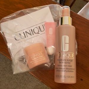 CLINIQUE Moisture Surge Trio
